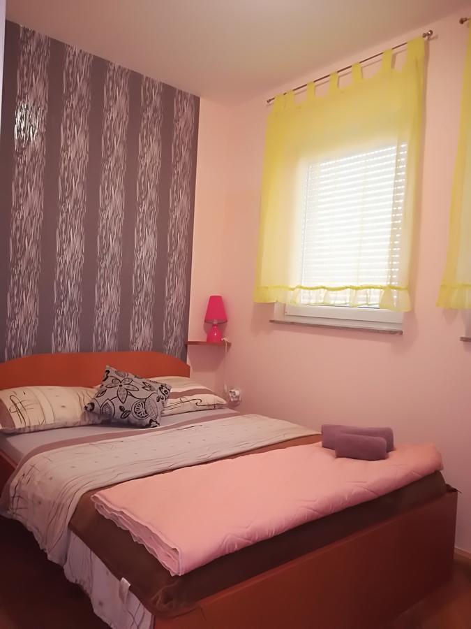 סלאבונסקי ברוד Guesthouse Sava מראה חיצוני תמונה