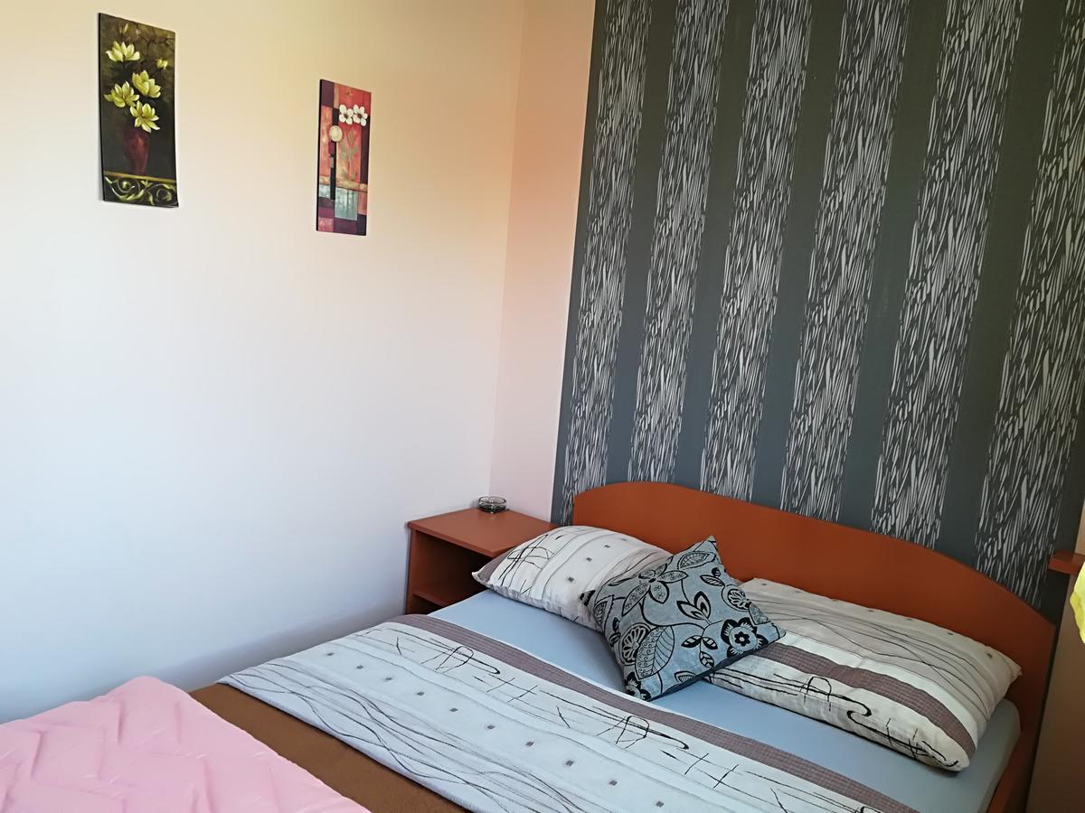 סלאבונסקי ברוד Guesthouse Sava מראה חיצוני תמונה